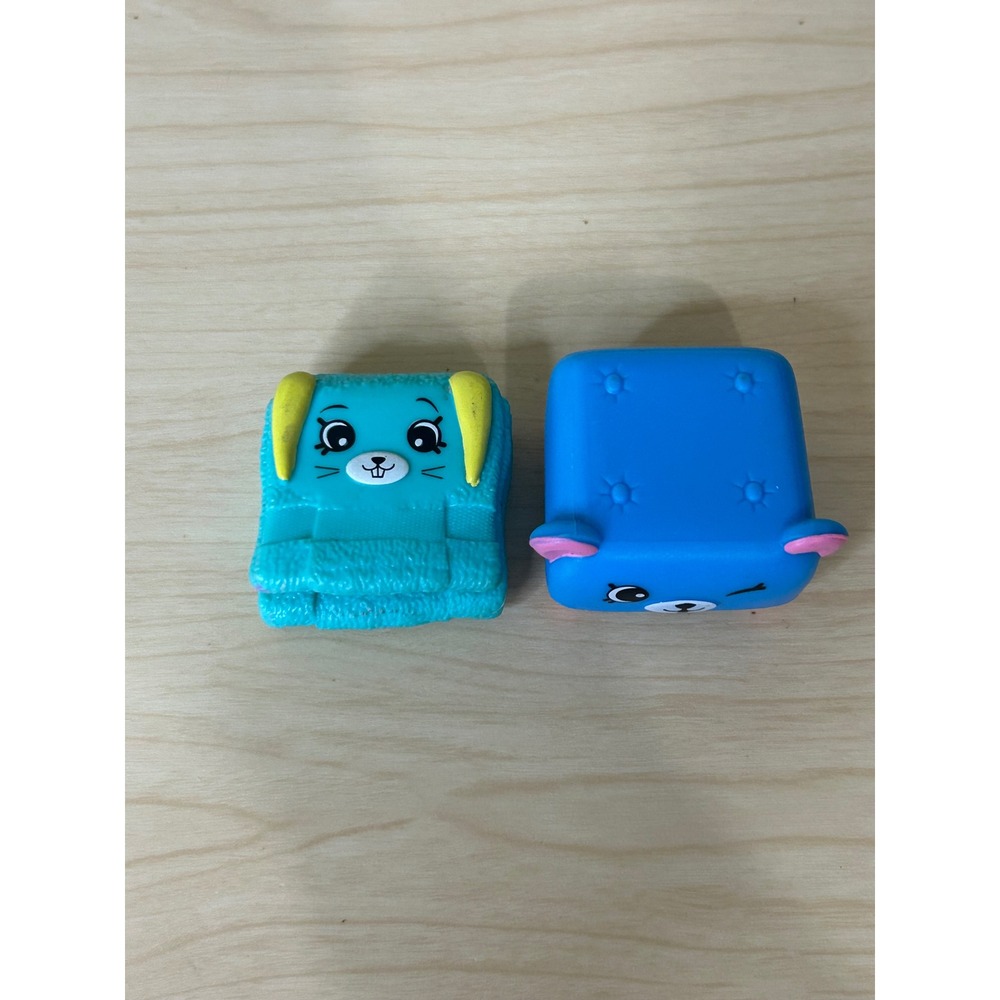 Shopkins Happy Places Petkins Blue Bear Stool and Teal Bunny Towel Furniture Lot